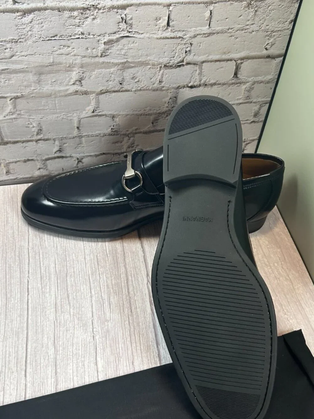 MAGNANNI BIT BUCKLE LOAFERS 10.5